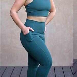 Girlfriend collective high rise pocket legging NWT